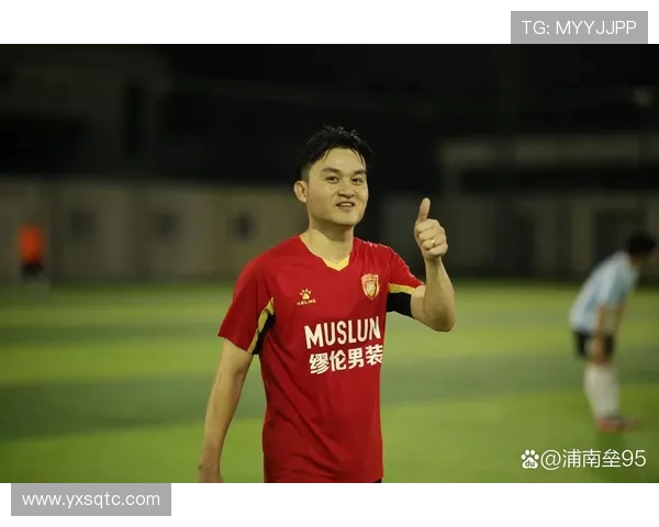 深圳足球队反击战术分析与成败得失的深度剖析 深圳足球队反击战术分析与成败得失的深度剖析