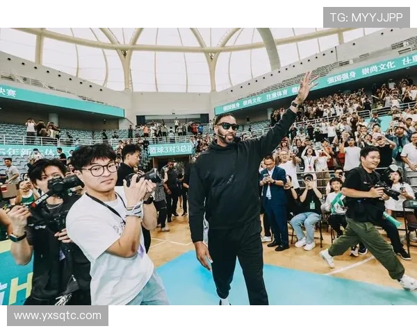 探秘篮球巨星成长历程与赛场荣耀时刻全景深度解析报道精彩瞬间录